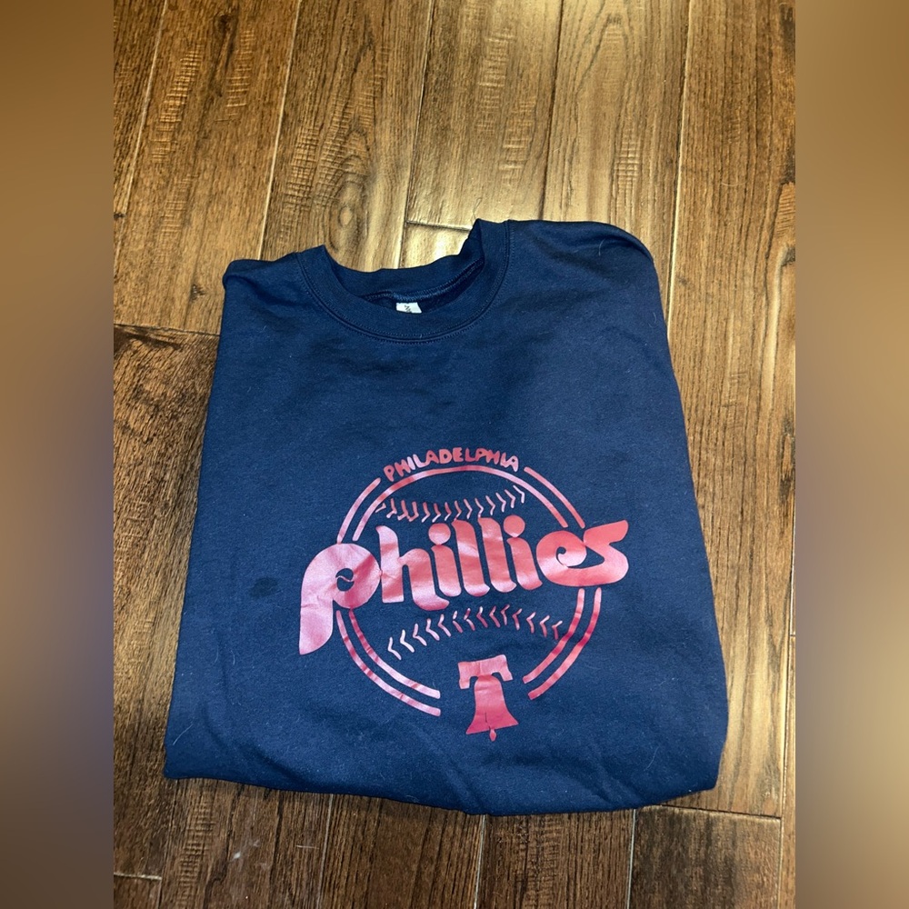 Unisex Phillies sweatshirt size XL